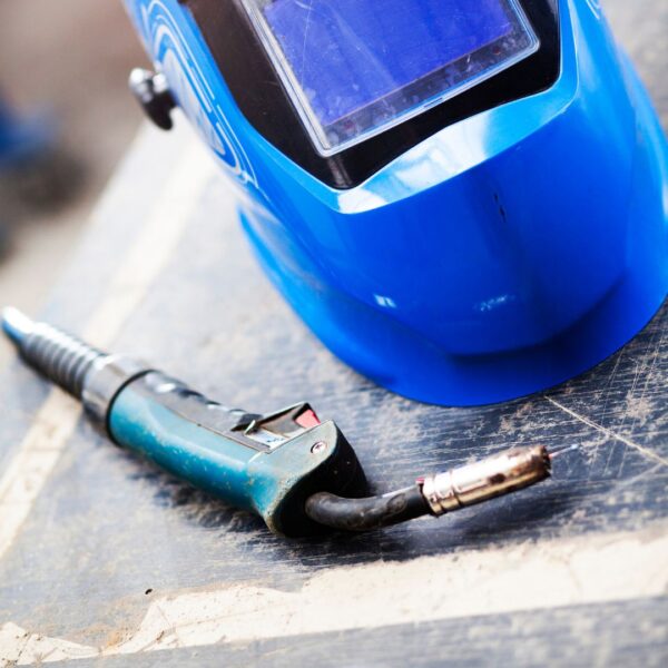 welding helmet and tip